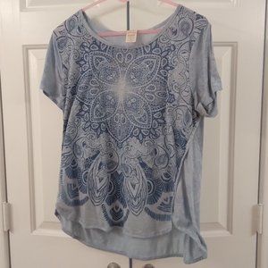 Blue mandala style hi low tee